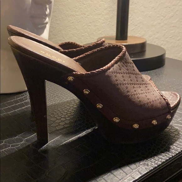 Shoes - Picture 2 of 3